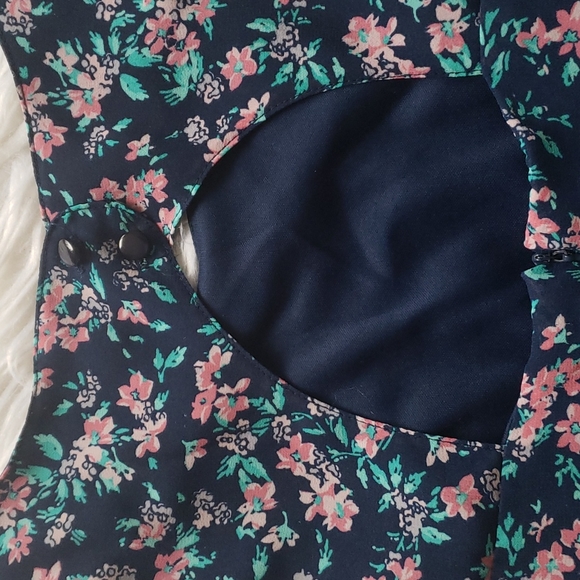 Forever 21 flowery flowy dress - Picture 8 of 8